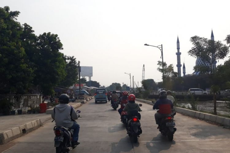 Tampak Jalan Raya Kalimalang, Kota Bekasi, Jumat (5/10/2018).