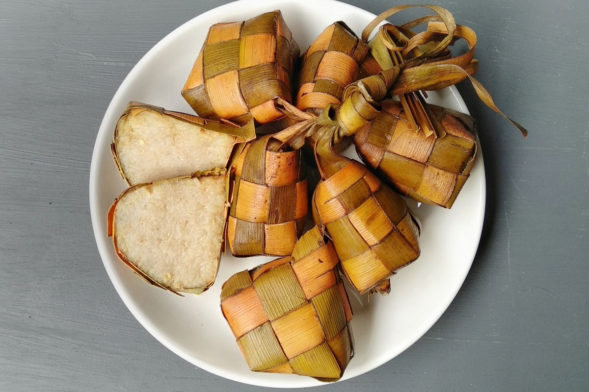 Ketupat - Menu Masakan Lebaran