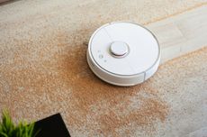 Pertimbangkan 6 Hal Ini Sebelum Membeli Robot Vacuum Cleaner