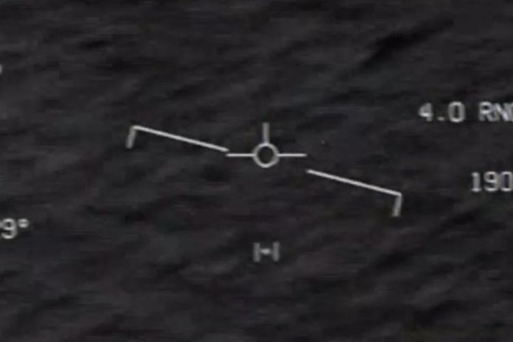 Potongan rekaman yang dikeluarkan Pentagon memperlihatkan obyek yang misterius, atau dikenal juga sebagai UFO. Kementerian Pertahanan AS memutuskan untuk merilisnya pada Senin (27/4/2020).