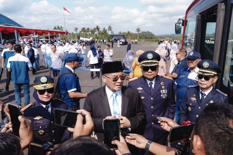 Pemprov Jabar Dorong Shuttle Bus dari Bandara Nusawiru ke Destinasi Wisata Pangandaran
