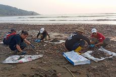 Prihatin Pantai Cibutun Kembali Dipenuhi Sampah, Bupati Ungkap Penyebabnya