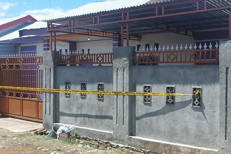 Suasana lokasi penyerangan tiga karyawan perusahaan pembiayaan di BTN Gangga Permai, Lingkungan Gangga, Kelurahan Tamallayang, Kecamatan Bontonompo, Kabupaten Gowa, Sulawesi Selatan (Sulsel), Jumat (7/10/2022).