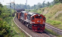 Efisiensi Logistik KAI Dorong Lonjakan Distribusi Batu Bara Tembus 13,3 Juta Ton pada Kuartal I-2025