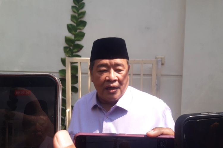 Sebut Jokowi Segera Pakai Jaket PSI, Bestari Barus: Paling Cakep Jaket Itu