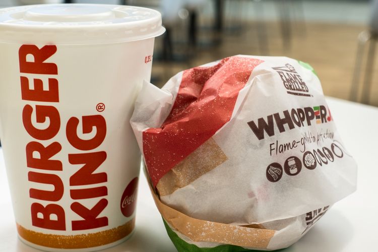 Ilustrasi menu di Burger King.
