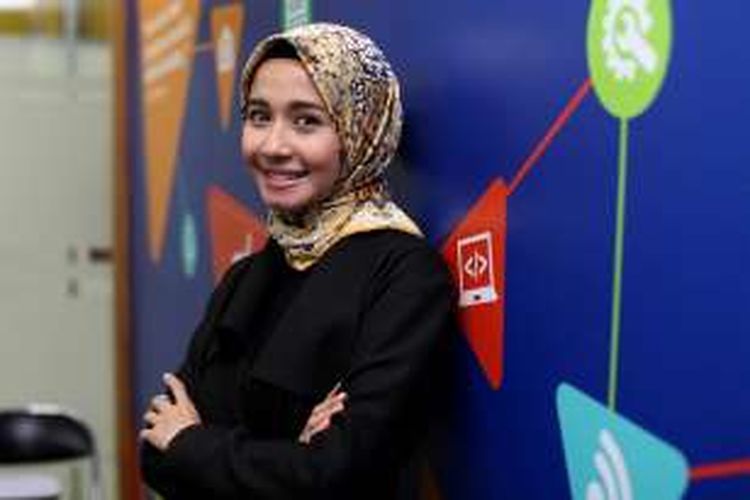 Laudya Cynthia Bella saat berpose di Gedung Kompas Gramedia, Palmerah Selatan, Jakarta Pusat, Jumat (11/11/2016). 