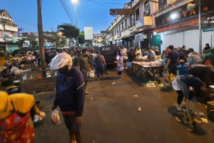 Suasana Pasar Pagi Kota Salatiga. Pasar tersebut pada Kamis (21/7/2022) tutup lebih awal karena acara Apeksi.
