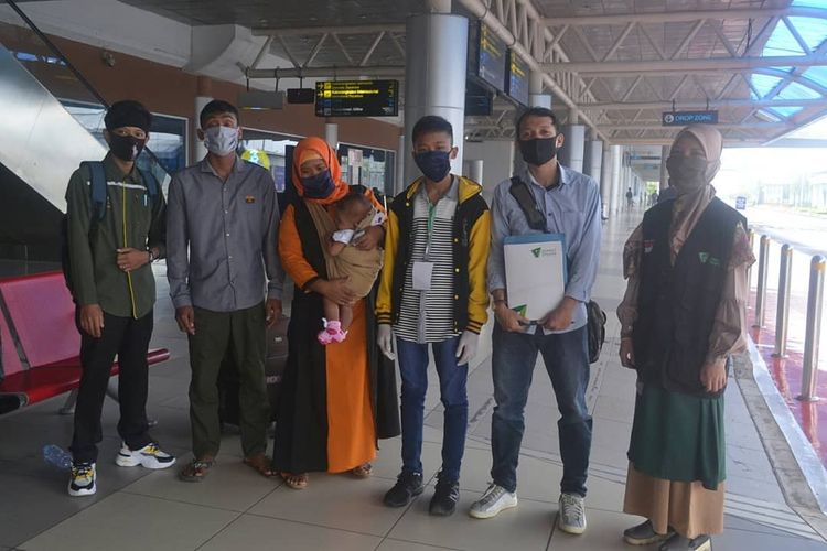 Irfansyah, penerima beasiswa SMART Ekselensia Dompet Dhuafa asal Sumatera Selatan, bertolak ke Jakarta untuk bangun mimpi dan membuat bangga orang tua.