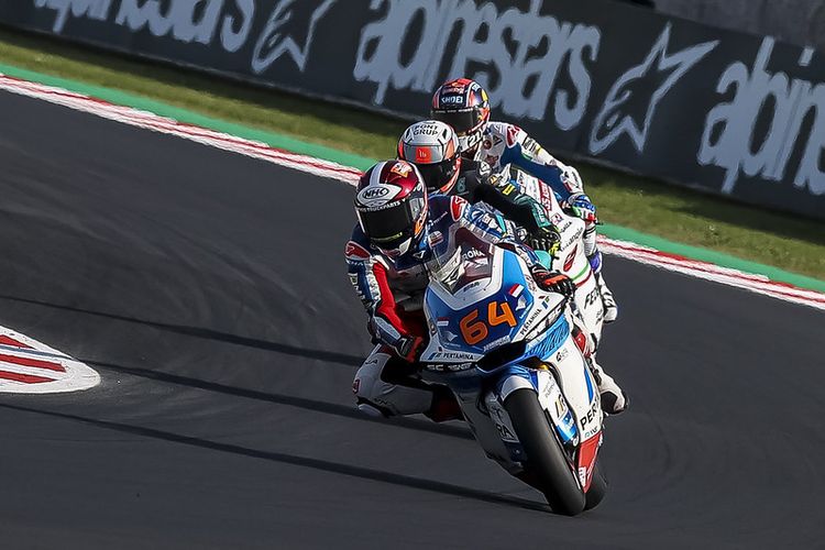 Pebalap Pertamina Mandalika SAG Team, Bo Bendsneyder, saat balapan pada Moto2 Emilia Romagna 2021