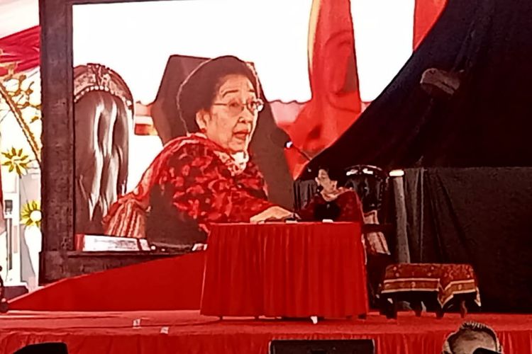 Demi Demokrasi, Megawati Mengaku Bisa Berseberangan dengan Prabowo