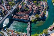 Di Swiss, Berenang Ikuti Arus Sungai Jadi Transportasi Berangkat-Pulang Kerja