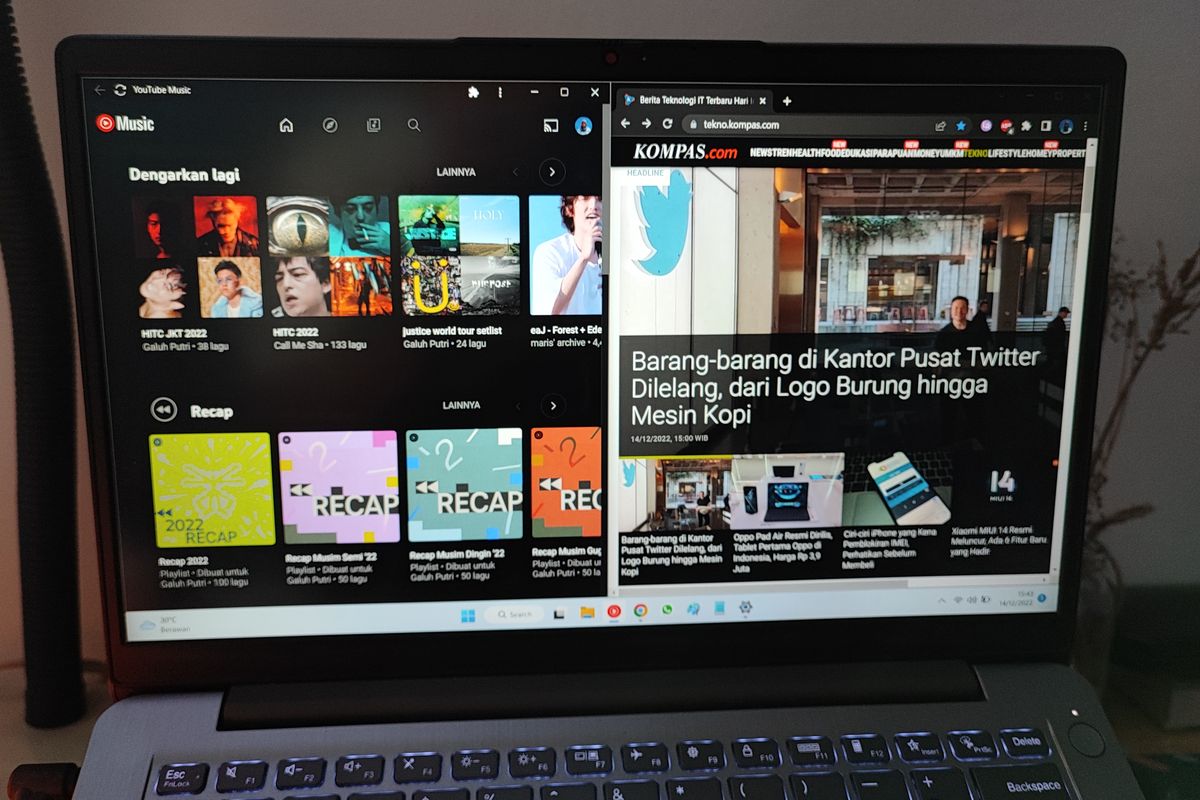 Dua cara mudah membagi layar laptop menjadi 2 di Windows 11.