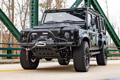 Land Rover Defender 110 Garang, Perpaduan Klasik Teknologi Modern