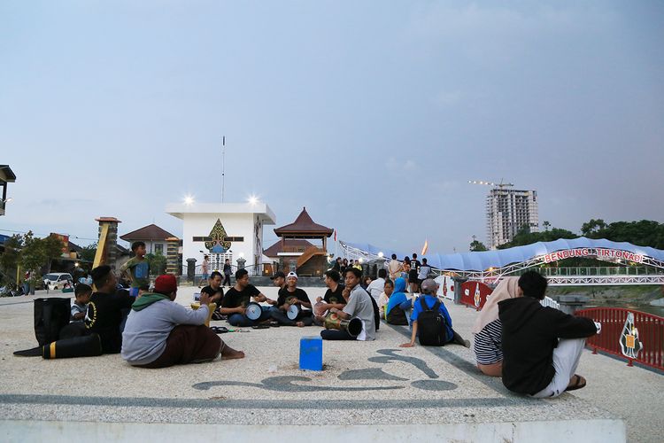 Taman Bendung Tirtonadi di Solo