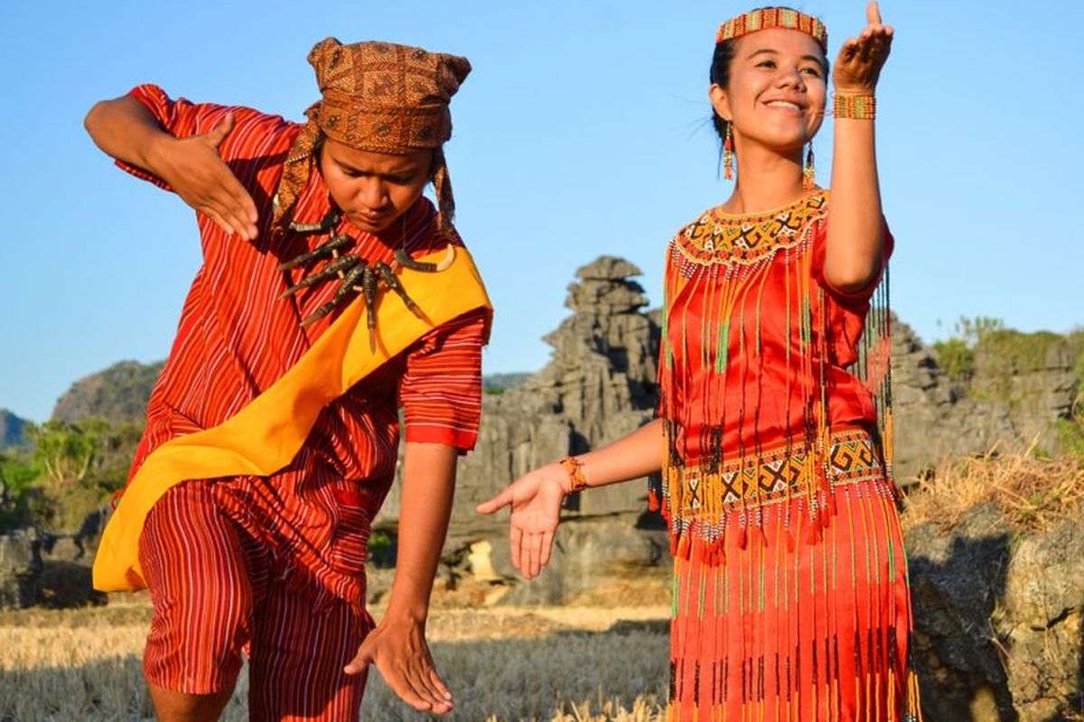 Baju Pokko, Baju Adat Suku Toraja untuk Perempuan