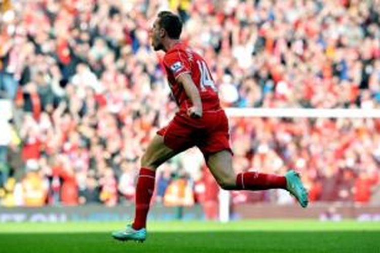 Gelandang Liverpool, Jordan Henderson, merayakan gol ke gawang West Bromwich Albion pada laga Premier League di Stadion Anfield, Liverpool, Sabtu (4/10/2014).