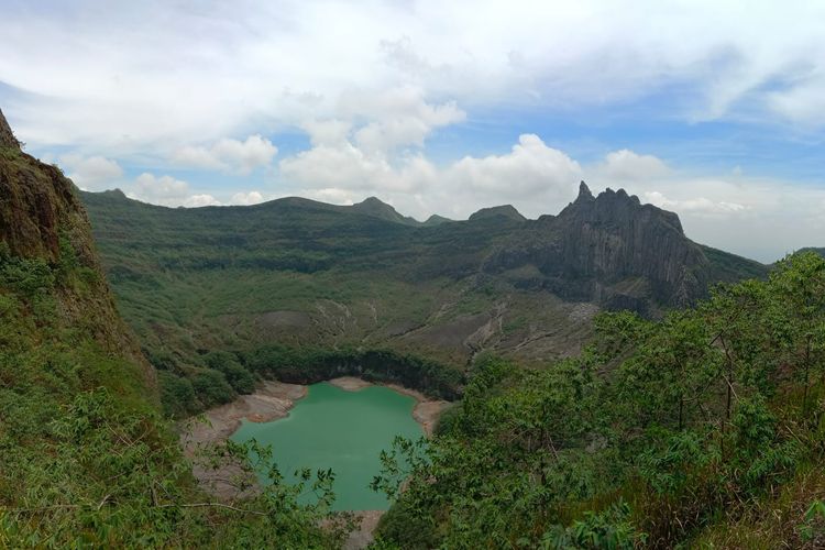 Kondisi danau kawah Gunung Kelud,  Kabupaten Kediri, Jawa Timur, Rabu (14/2/2024).