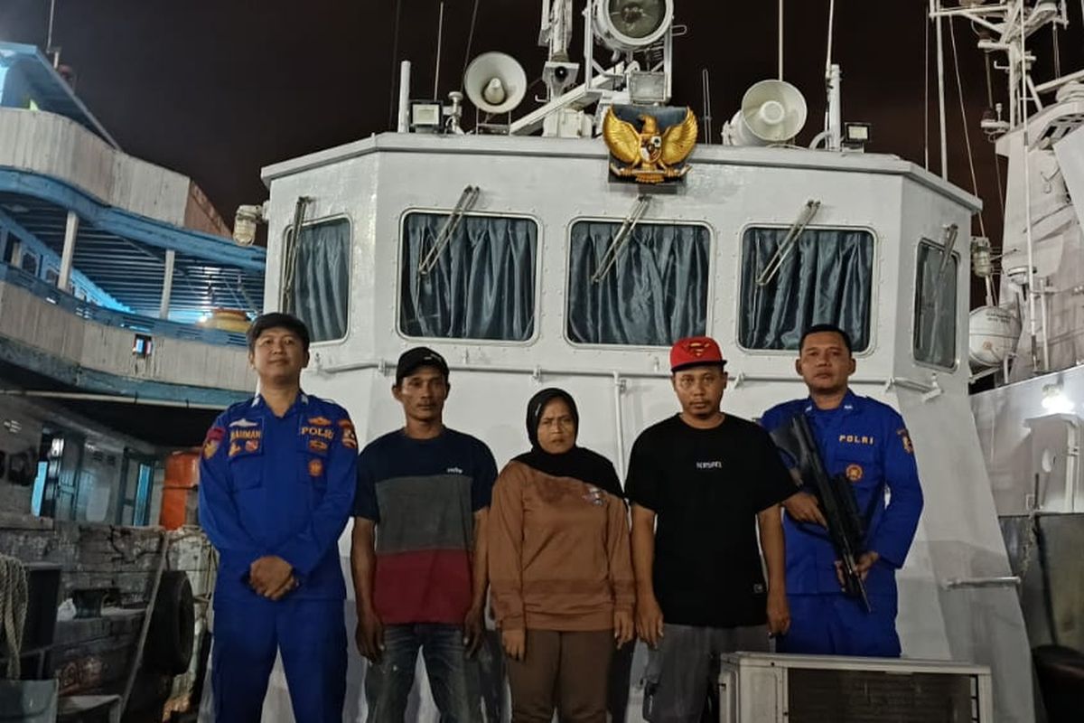Korban PMI non prosedural yang berhasil diselamatkan saat penggrebekan penampungan PMI ilegal di Karimun