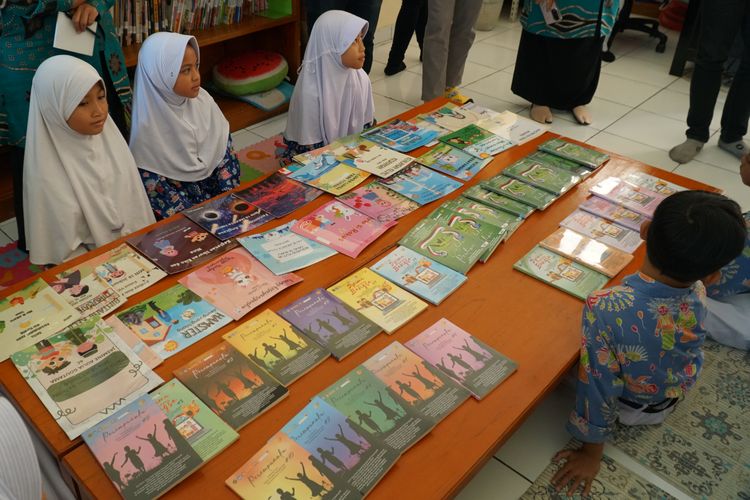 Kecil-kecil Punya Karya, Siswa MIN 18 Jakarta Terbitkan Buku Setiap Tahun
