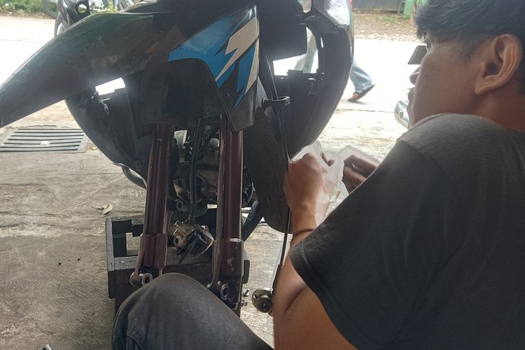 Servis shockbreaker motor