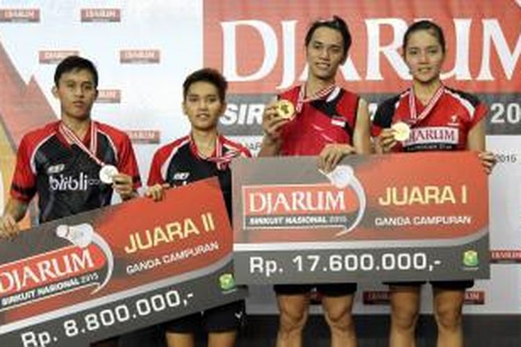 Fernando Kurniawan/Marsheilla Gischa Islami sukses membawa pulang gelar juara Djarum Sirkuit Nasional (Djarum Sirnas) Li Ning Kalimantan Barat Open 2015. 