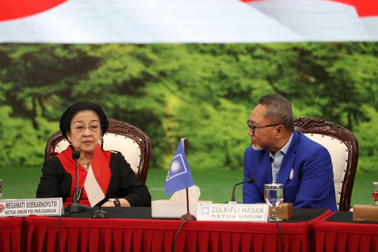 Ketua Umum PDI-P Megawati Soekarnoputri dan Ketua Umum PAN Zulkifli Hasan dalam pertemuan di Kantor DPP PDI-P, Jalan Diponegoro, Jakarta, Jumat (2/6/2023).