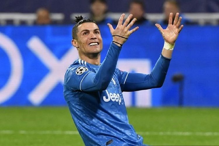 Penyerang Juventus, Cristiano Ronaldo gagal membuktikan ketajamannya dalam laga Lyon vs Juventus di Liga Champions, Kamis (27/2/2020) dini hari WIB.