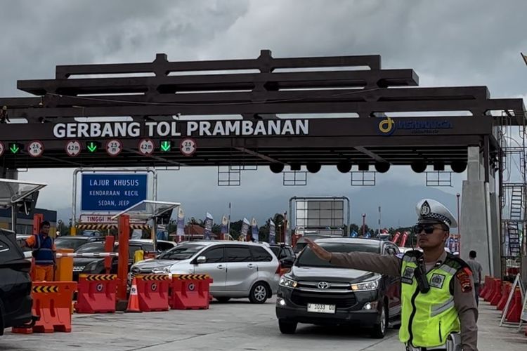 Gerbang Tol Prambanan Jalan Tol Jogja-Solo