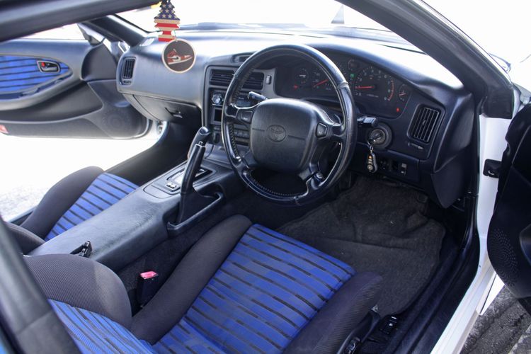 Interior Toyota MR2