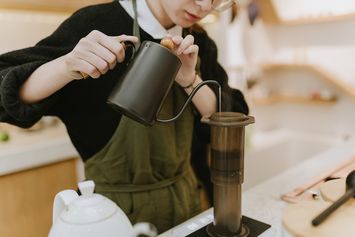 Dukung Pebisnis Kopi Lokal, Kemenkop UKM Beri Pelatihan untuk Barista