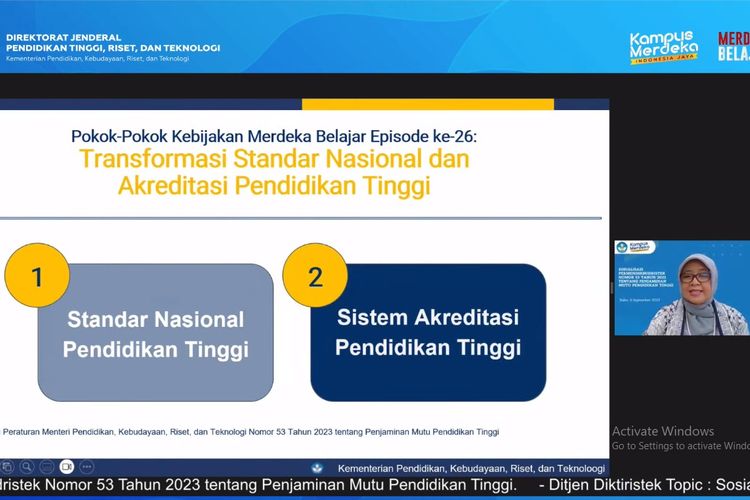 Dr. Sri Suning Kusumawardani, ST., MT., selaku Direktur Pembelajaran dan Kemahasiswaan memberikan penjelasan terkait akreditasi perguruan tinggi yang disederhanakan.