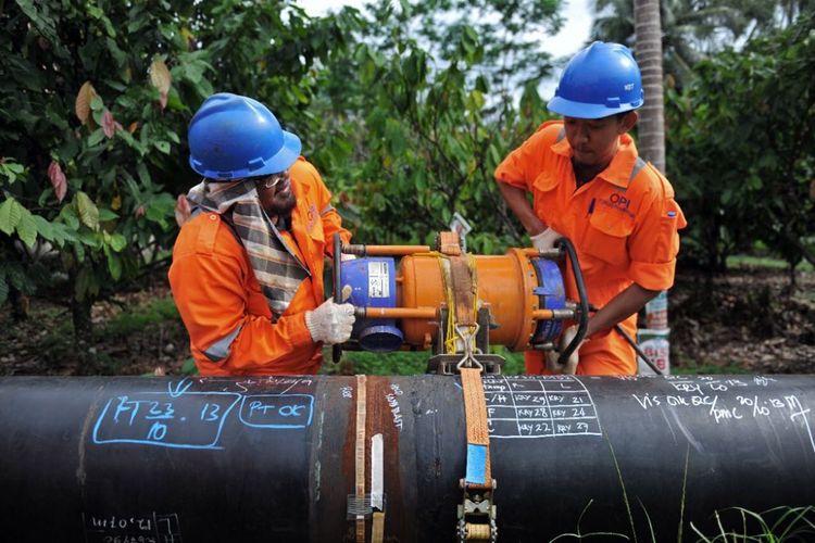 Pembangunan jaringan gas bumi PGN untuk memperluas jangkauan distribusi ke seluruh wilayah Indonesia