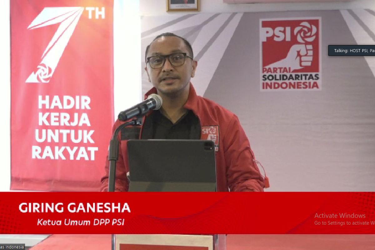 Tangkapan layar konferensi pers Ketua Umum PSI Giring Ganesha saat mengumumkan diri tak maju dalam kontestasi Pilpres 2024, Kamis (24/2/2022).