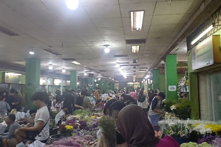 Jelang Lebaran, Pasar Bunga Rawa Belong Mulai Ramai Pembeli