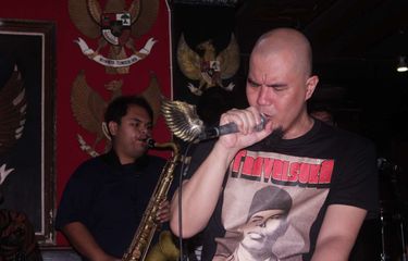 Ahmad Dhani saat latihan band  di Studio Republik Cinta,Pondok Indah, Kebayoran Lama, Jakarta, Senin(30/12/2019). Ahmad Dhani akan tampil di Sound Flare Experience 2020 pada Feburuari.