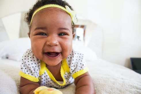 5 Hal yang Perlu Diperhatikan saat Memberi Nama Bayi