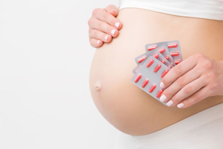 Ilustrasi tablet tambah darah untuk ibu hamil, aturan minum tablet tambah darah untuk ibu hamil. 