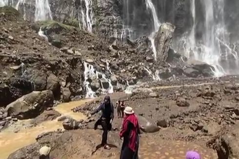 Diterjang Banjir Lahar Semeru, Air Terjun Tumpak Sewu Tetap Ramai Pengunjung