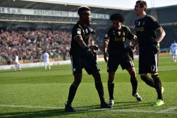 Juventus berhasil meraih kemenangan 3-2 atas Carpi pada laga lanjutan Serie A di Stadion Alberto Braglia, Minggu (20/12/2015)