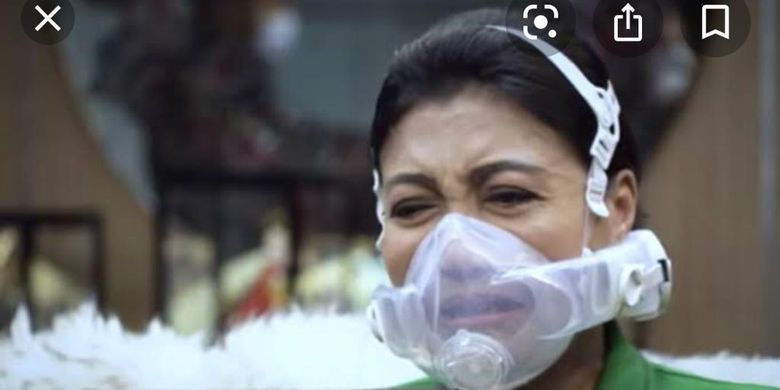 Istri KSAD Andika Perkasa, Diah Erwiany memakai masker canggih dengan perlindungan tinggi.