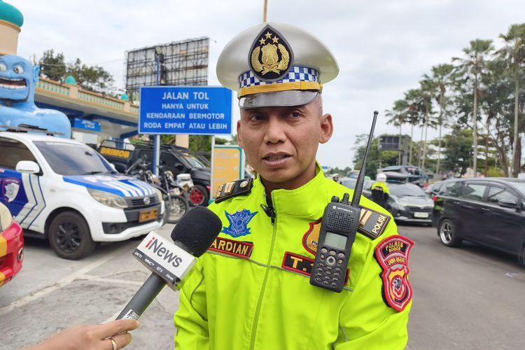 Libur Panjang, 15.500 Kendaraan Melintasi Jalur Puncak Bogor Pagi Ini