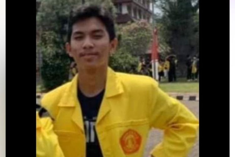 Seorang mahasiswa Universitas Indonesia (UI) bernama M Hasya Attalah (17) tewas diduga menjadi korban tabrak lari di Srengseng Sawah, Jagakarsa, Jakarta Selatan, 6 Oktober 2022.