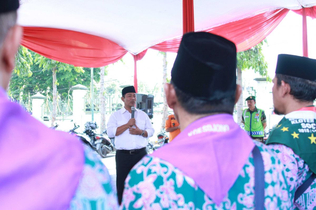 Wali Kota Semarang Hendrar Prihadi memberangkatkan 1.919 calon jamaah haji dari Kota Semarang yang terbagi ke dalam 6 kelompok terbang pada 5 dan 6 Agustus 2018.