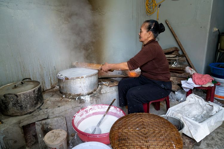 Studi Ungkap, Masak di Rumah Bantu Turunkan Risiko Demensia