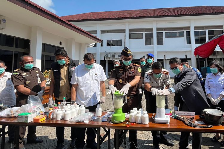 Kejari Kota Pasuruan Musnahkan 23.295 Pil Koplo dan 164 Gram Sabu, Barbuk Kasus Narkotika