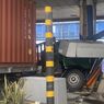 Sopir Diduga Mengantuk, Truk Trailer Tabrak Gardu Tol Waru Sidoarjo