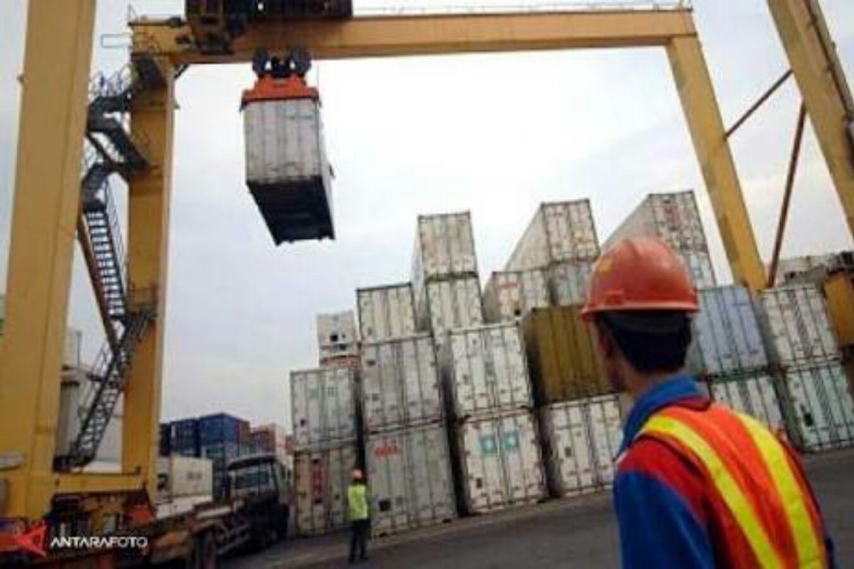 The activity of export import in Indonesias South Sumatera. 