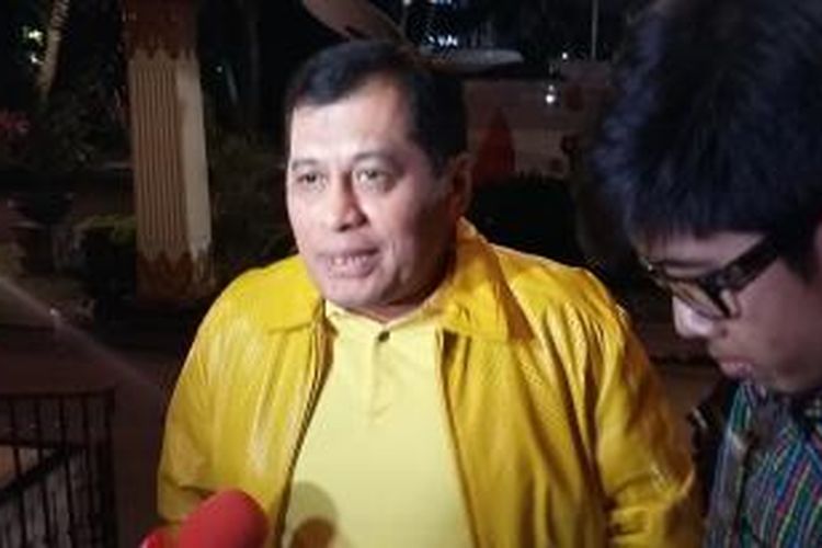 Wakil Ketua Umum Partai Golkar hasil Munas Bali, Nurdin Halid, saat ditemui di Hotel Sultan, Jakarta, Selasa (2/6/2015).