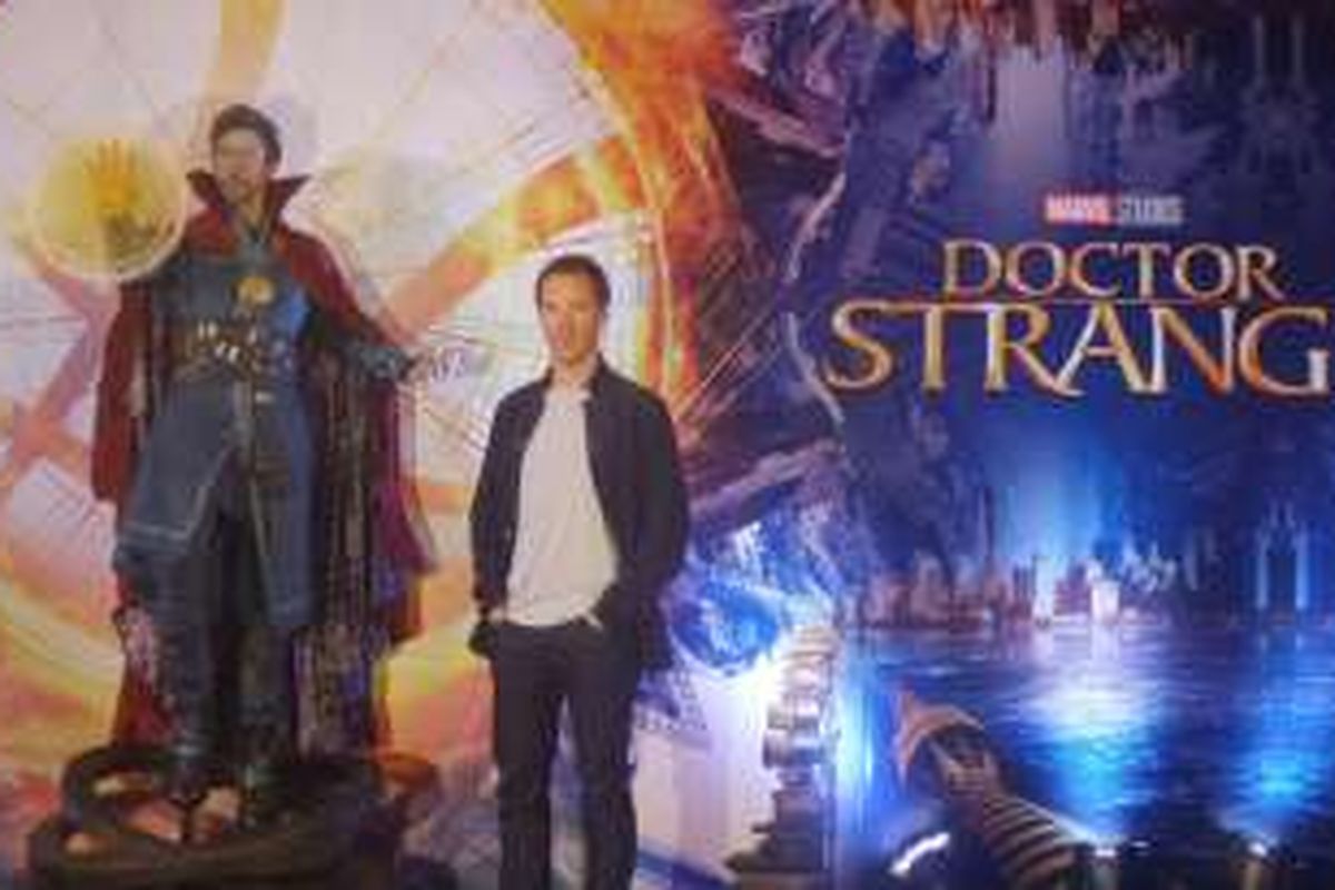 Benedict Cumberbatch usai jumpa pers film Doctor Strange di Ballroom The Ritz Carlton, Kowloon, Hong Kong, Kamis (13/10/2016).